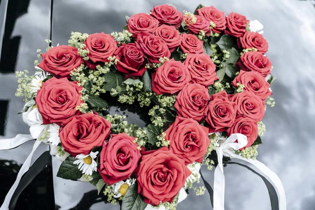 blumenschmuck auf hochzeit in Quedlinburg, hochzeitsfoto